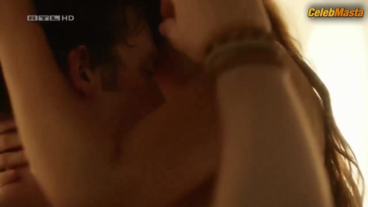 Lena Meckel's Tits, Swimsuit Scene in Heroes