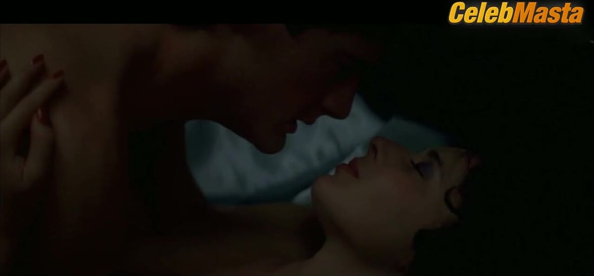 Isabella Rossellini's Tits, Bush Scene in Blue Velvet