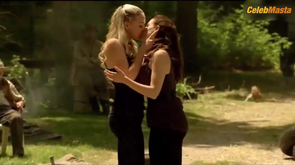 Rachel Skarsten's Lesbian Sex Scene in Lost Girl