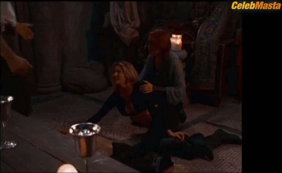 Kathleen Kinmont's Tits, Swimsuit Scene in Mortal Kombat Conquest