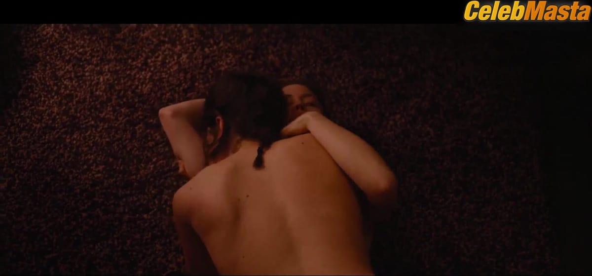 Alina Schaller and Judith Altenberger Lesbian, Booty Scene from Breaking the Ice