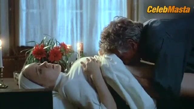 Chloe Sevigny Tits, Bush Scene from 3 Needles