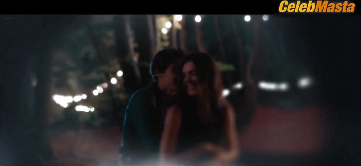 Anna Drijver and Ella Van Remortel's Sexy Scene in Het Geheugenspel