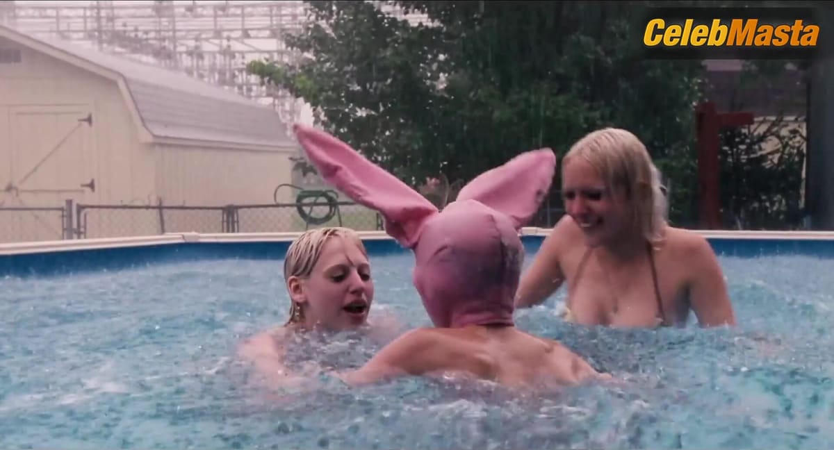 Chloe Sevigny's Sexy Scene from Gummo
