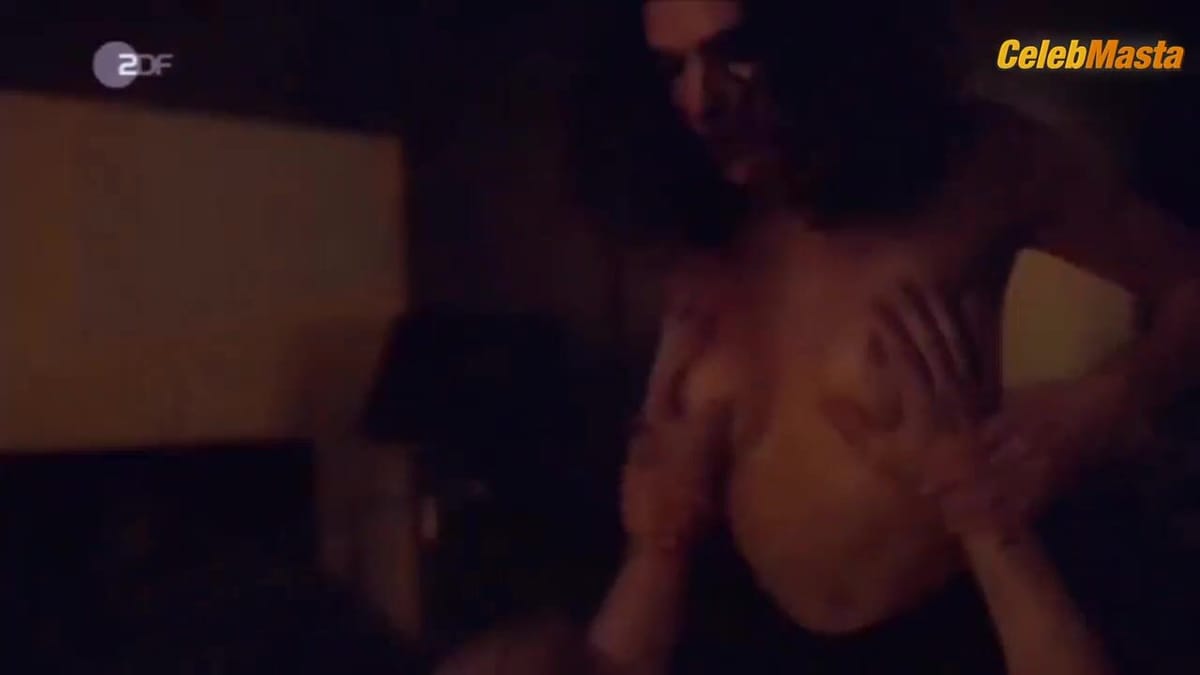 Anna Drijver Sexy Scene from Der Zweite Mann