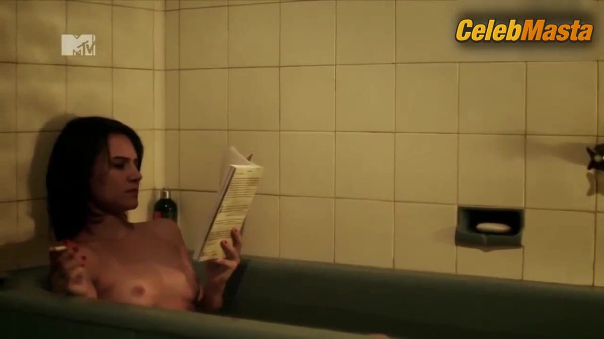 Bianca Comparato Bares Breasts Scene in A Menina Sem Qualidades