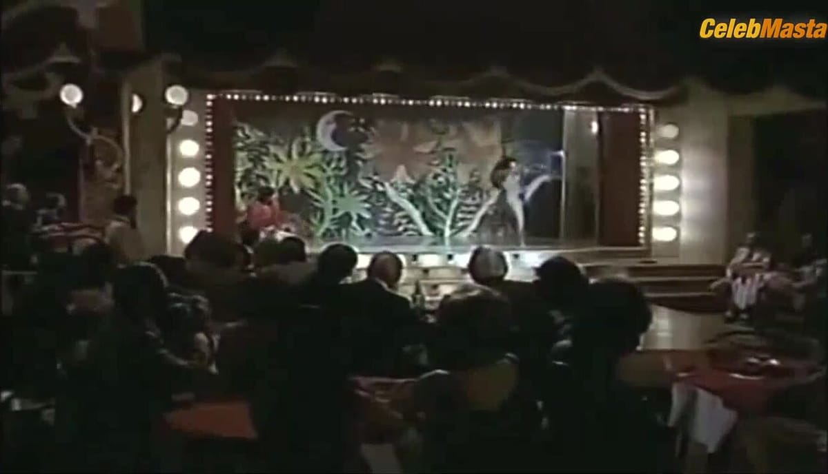 Lyn May Tits and Underwear Scene from El Burlesque