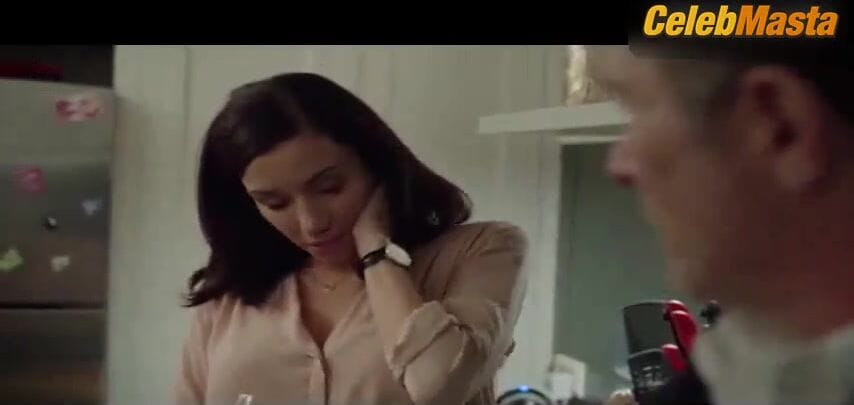 Aure Atika's Underwear Scene in Les Hommes De L'ombre