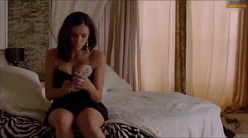 Aure Atika's Sex Scene from Comme T'y Es Belle!