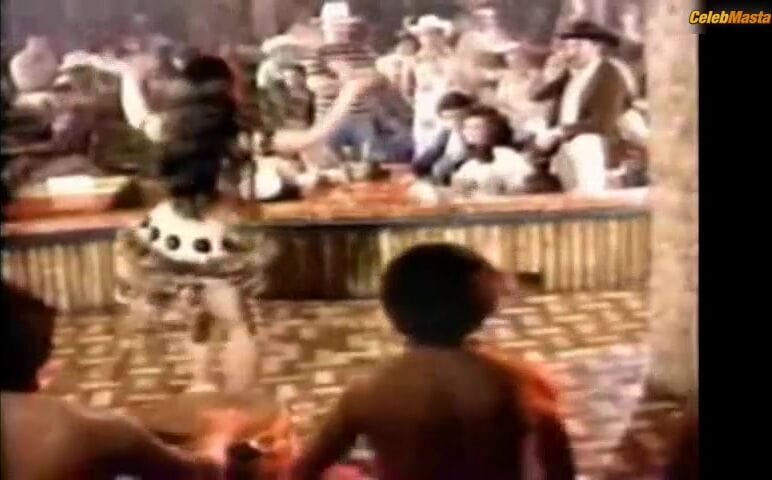 Lyn May Tits, Thong Scene from Las Munecas Del King Kong