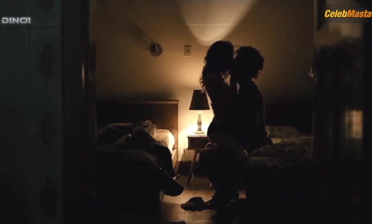 Juliana Schalch's Sex Scene from Os 3