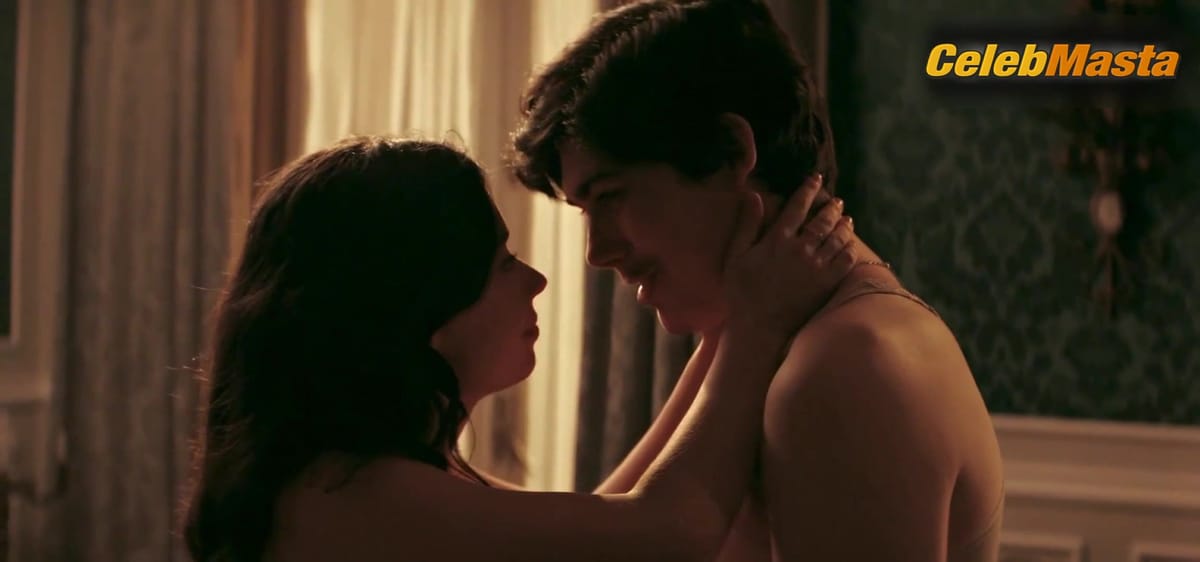 Anna Castillo and Lola Rodriguez Lesbian, Booty Scene in Mi Querida Senorita