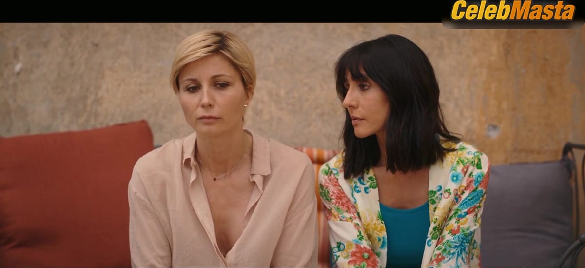 Ambra Angiolini and Anna Ferzetti's Lesbian Scene from The Ignorant Angels