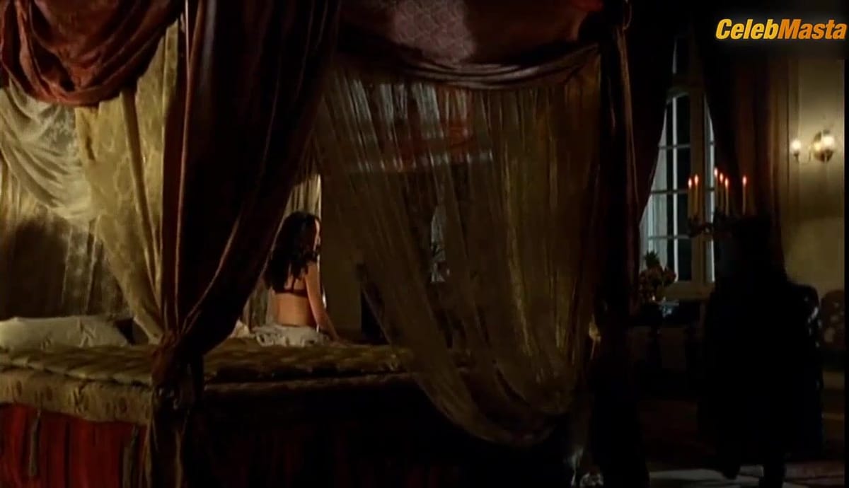 Natalia Worner Nude Butt, Tits Scene from Der Elefant Vergit Nie