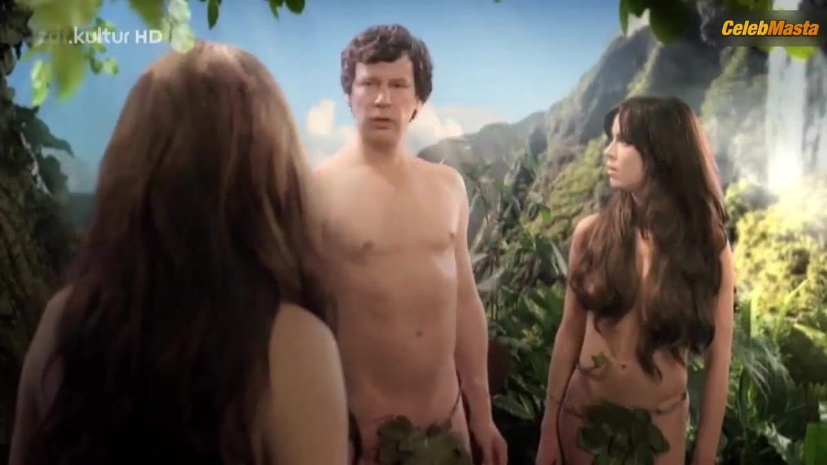 Natalia Avelon's Sex Scene from Gotter Wie Wir