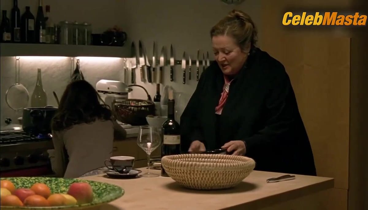 Natalia Avelon's Booty and Underwear Scene from So Ein Schlamassel