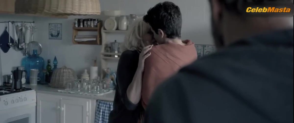 Mercedes Sampietro and Barbara Lennie's Lesbian Scene in The Furies
