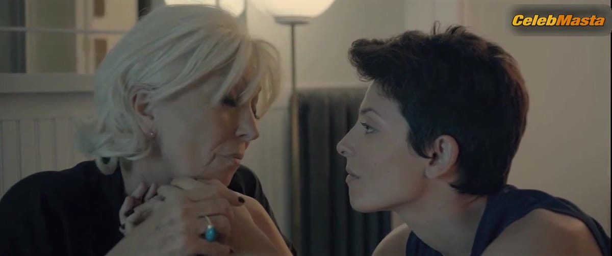 Barbara Lennie and Mercedes Sampietro's Lesbian Sex Scene in The Furies
