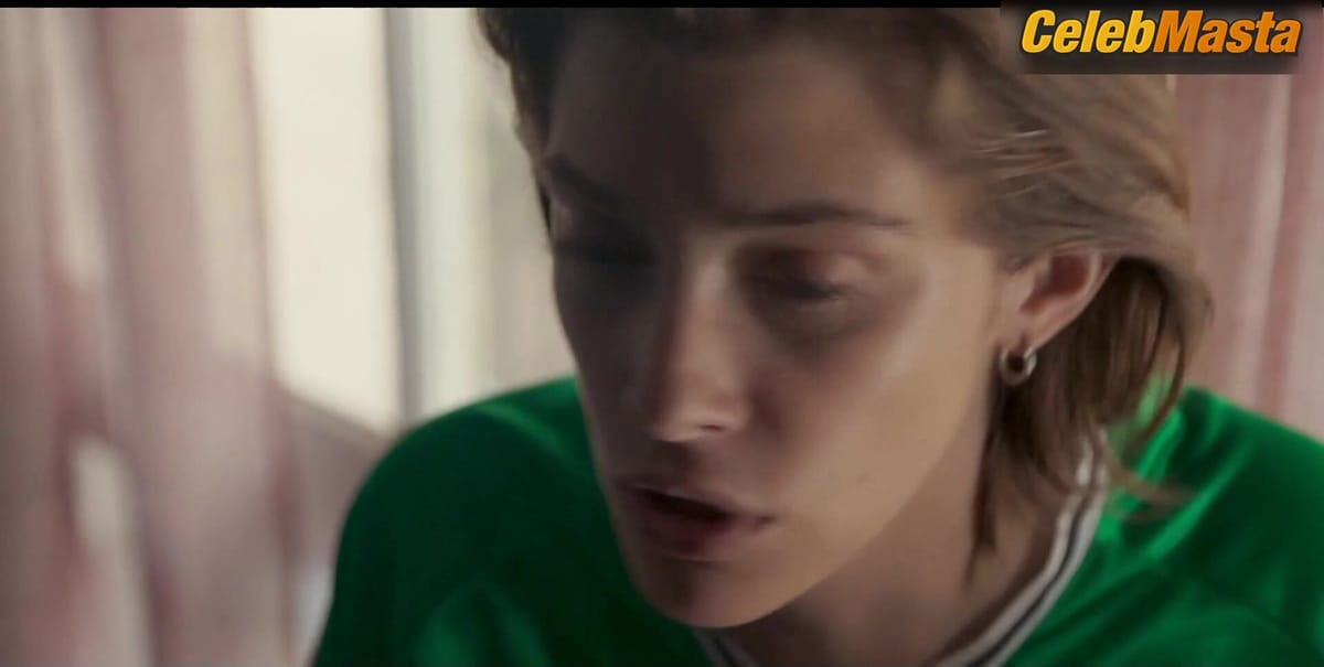 Mathilde Ollivier Tits Scene from The Wailing
