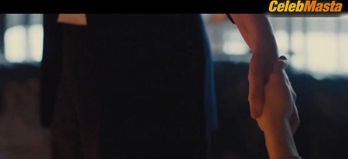Sienna Guillory's Sex Scene in High-rise