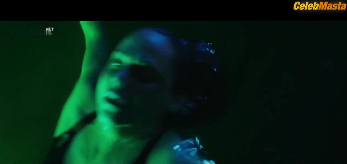Fiona Dourif Booty, Boobs Scene in The Shuroo Process