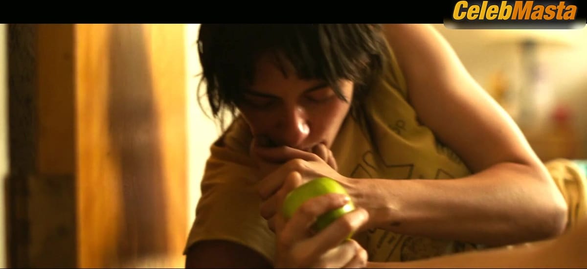 Kristen Stewart and Katy O'Brian's Lesbian Sex Scene in Love Lies Bleeding