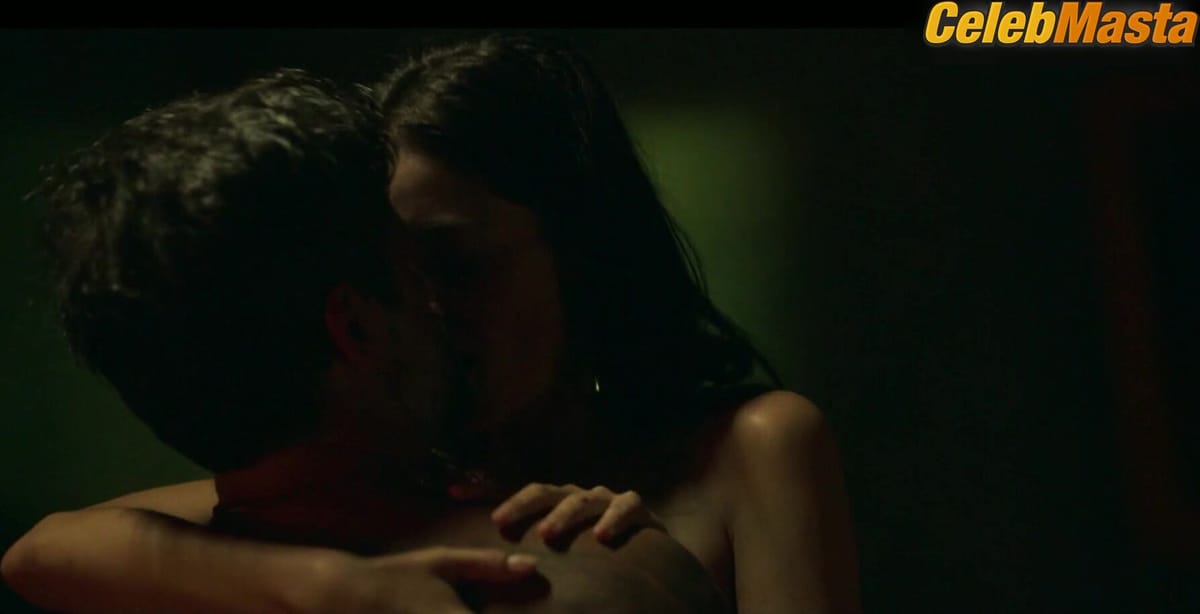 Victoria Guerra Shows Off Sex Scene in Santo