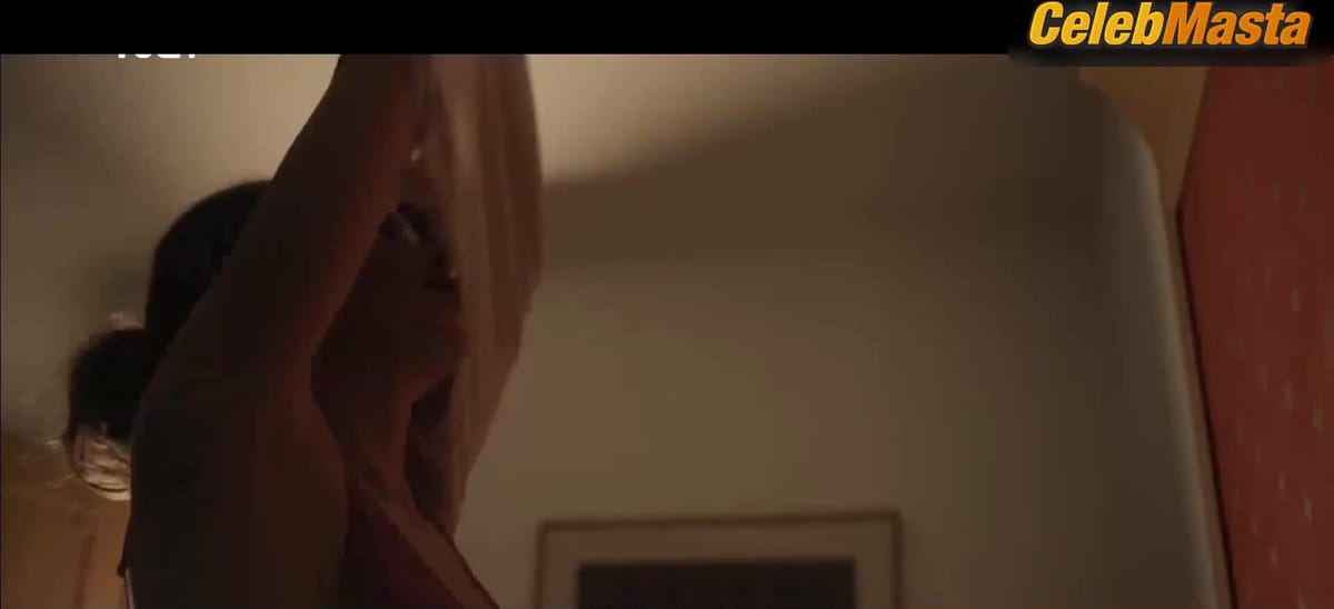 Victoria Guerra's Sex Scene from Amor Impossivel