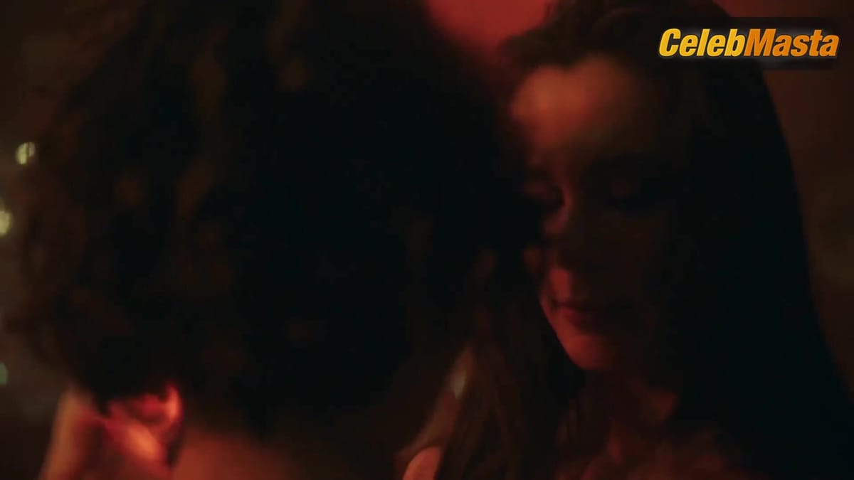 Bella Dayne's Sexy Tatort Scene
