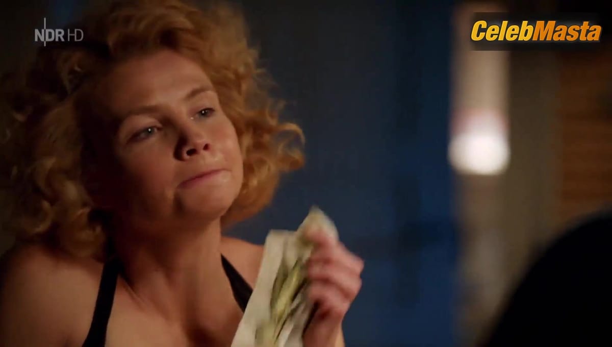 Annette Frier's Booty, Tits Scene from Sophie