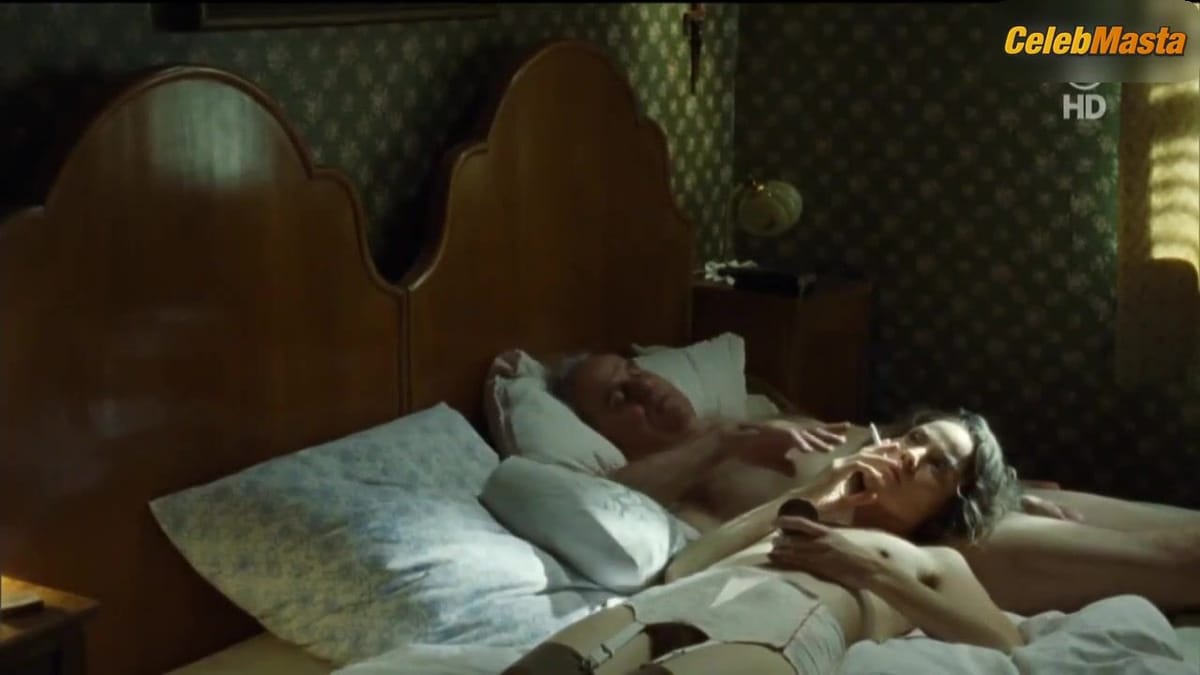 Jeanette Hain's Boobs Scene in Landauer - Der Prasident