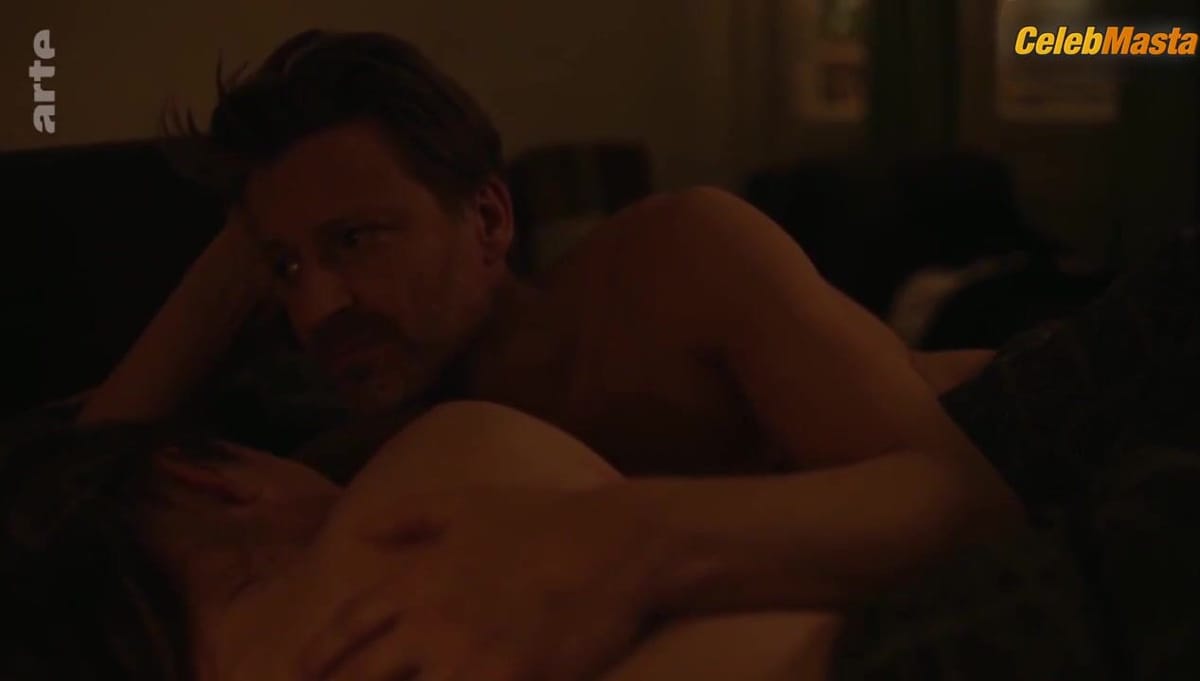 Lisa Maria Potthoff Tits Scene from Gefahrliche Wahrheit