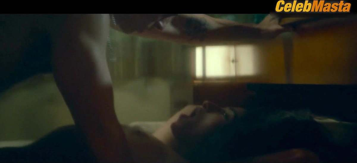 Carolina Yuste's Tits Scene in Sky High