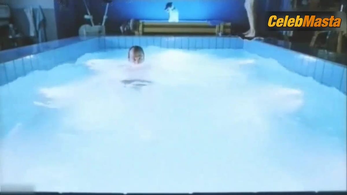 Andrea Sawatzki Tits Scene from Sudsee, Eigene Insel