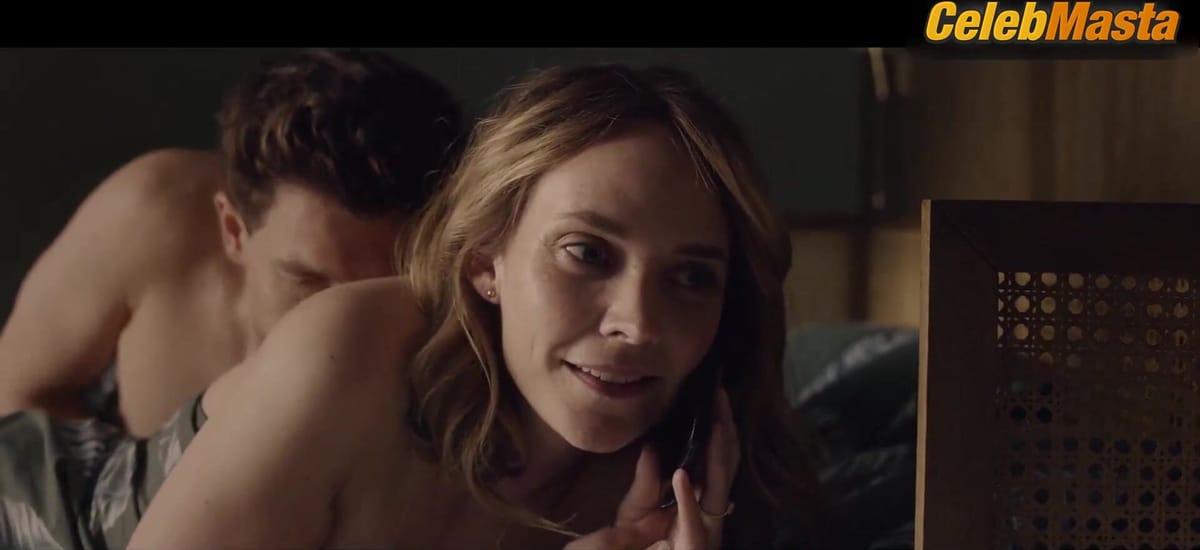 Bracha van Doesburgh and Elise Schaap's Sex Scene in Faithfully Yours