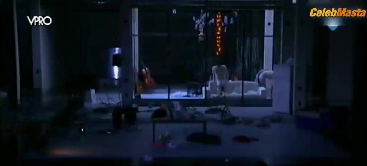 Elise Schaap Tits, Butt Scene in Het Temmen Van De Feeks