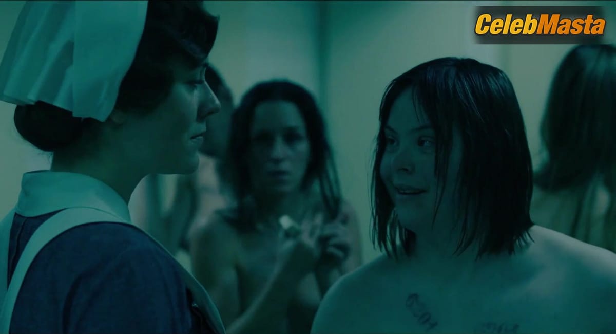 Saskia Rosendahl's Butt, Bush Scene in Never Look Away