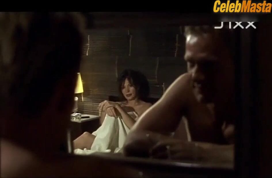 Iris Berben's Sexy Scene from Das Teufelsweib