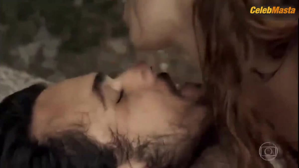 Nathalia Dill's Tits Scene in Liberdade, Liberdade