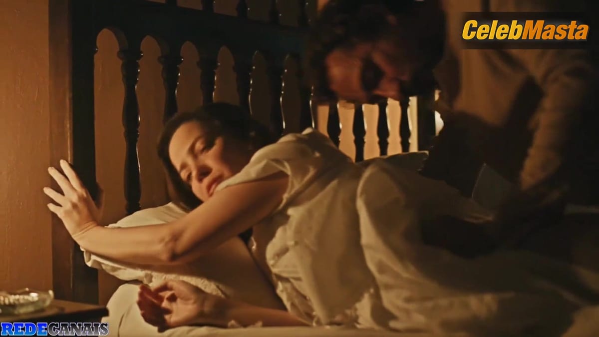 Nathalia Dill Shows Sexy Scene in Guerreiros Do Sol
