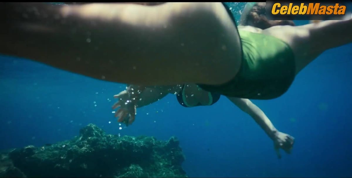 Berta Castane and Ada Molina's Swimsuit Scene in Oasis