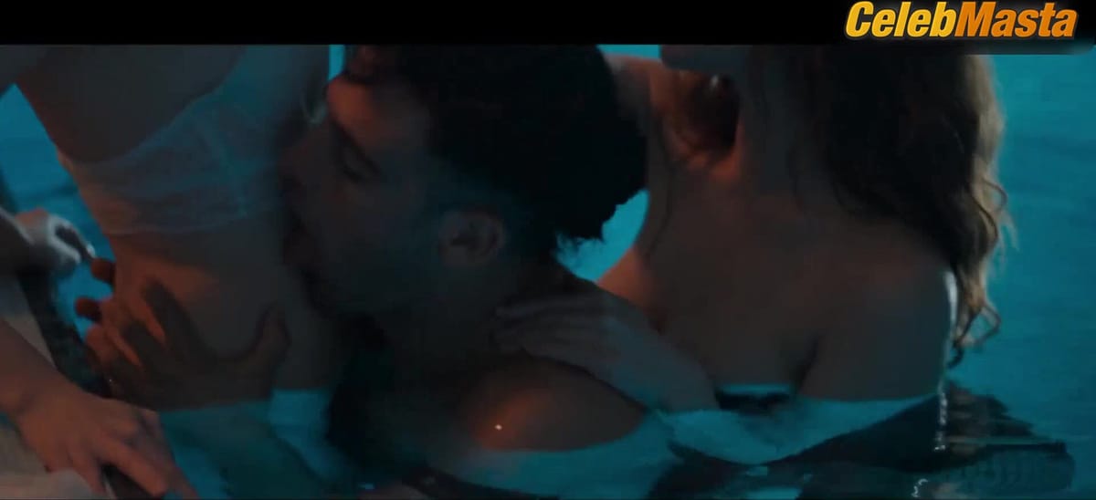 Margarida Bakker and Vera Moura Lesbian, Tits Scene in Praxx