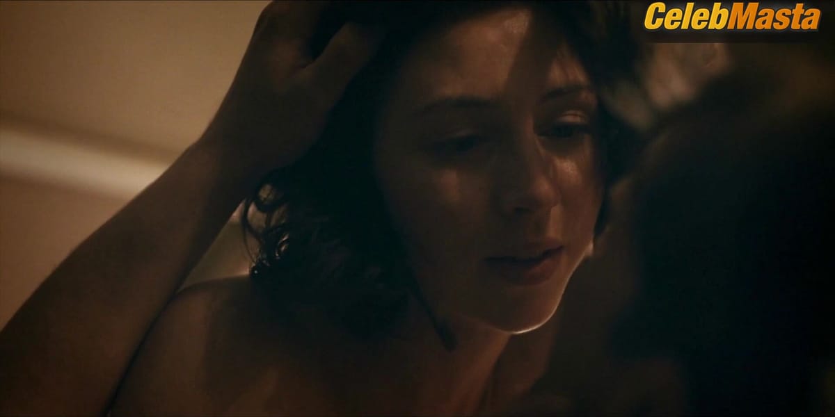 Hermione Corfield and Lauren McQueen's Boobs Scene in Outlander Blood Of My Blood