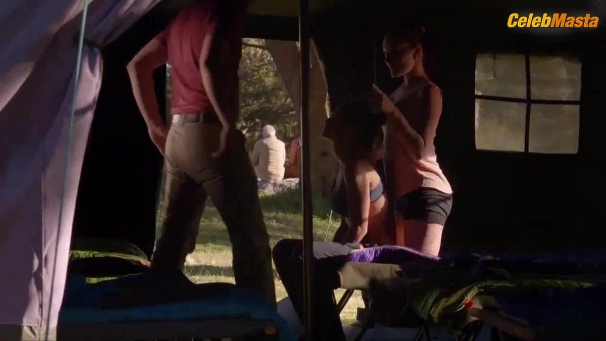 Julie De Bona Bikini Scene in Une Famille Formidable