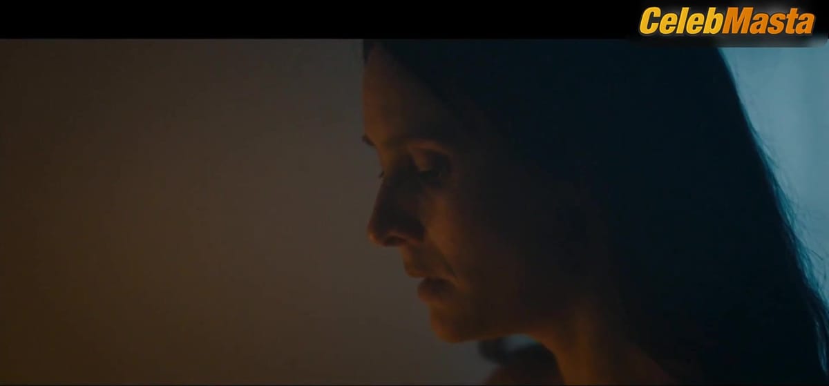 Julie De Bona Booty, Tits Scene from The Fighters