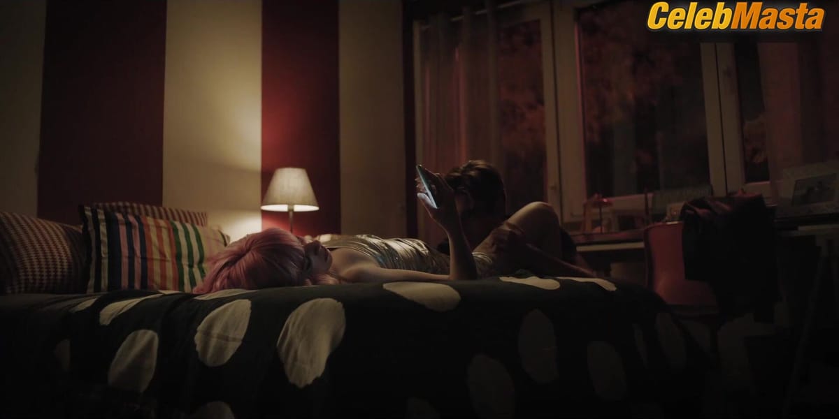 Madalena Aragao's Sex Scene in O Grito