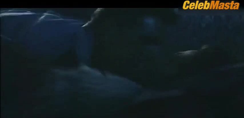 Victoria Abril Hot Scene in Intruso