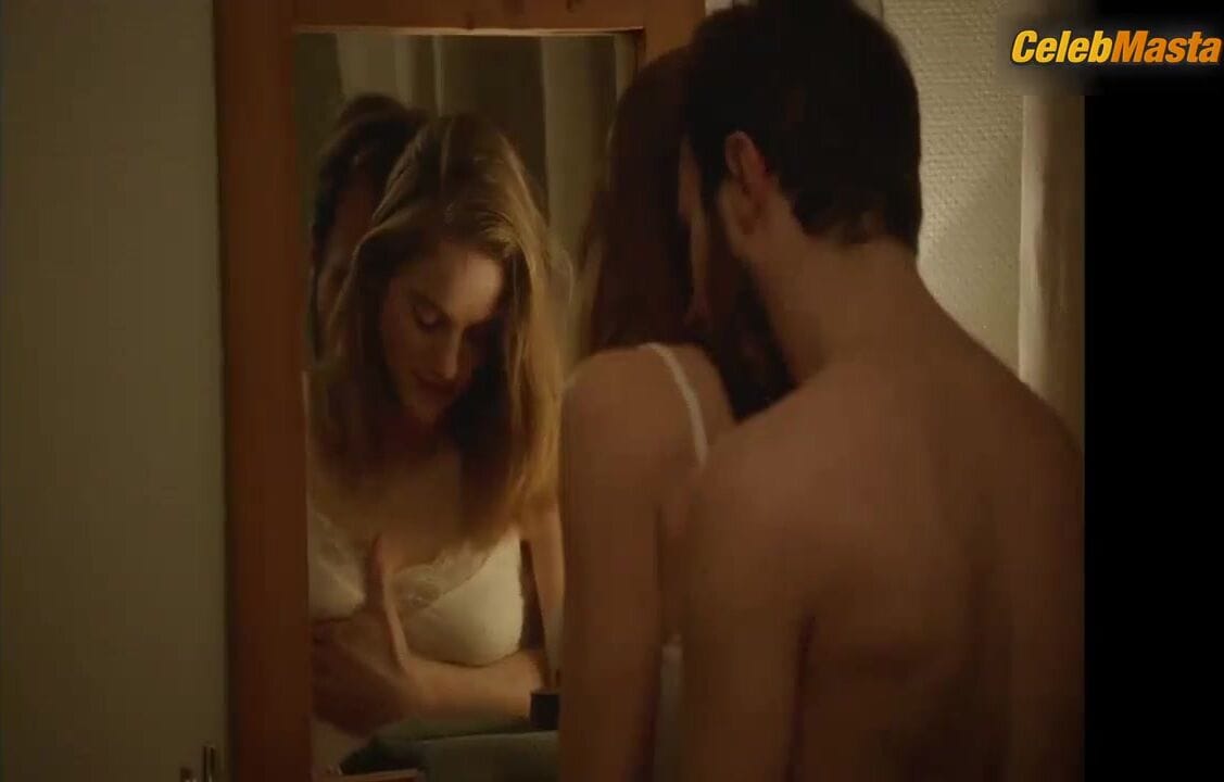Noemie Schmidt Underwear Scene from A L'interieur