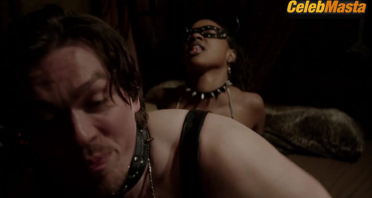 Shanola Hampton Shows Boobs Scene in Shameless
