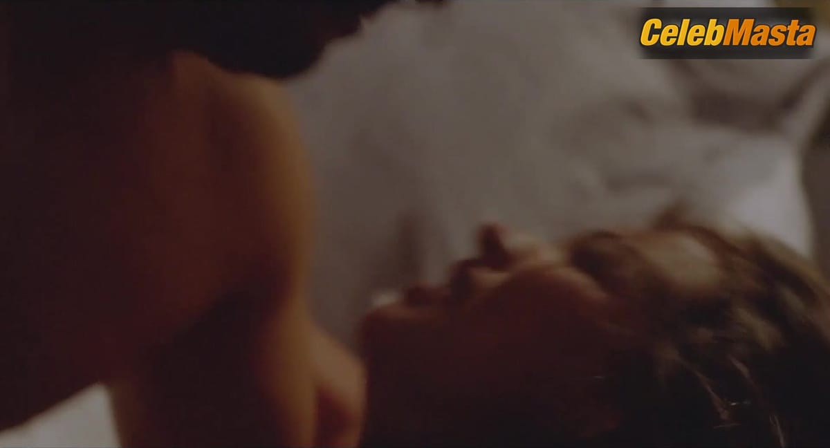 Juana Arias Booty, Boobs Scene in Amores Peligrosos